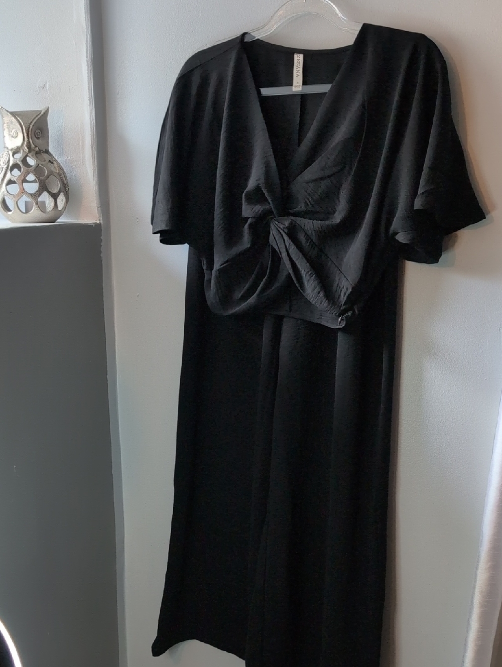 Black Twist-Front Maxi Dress with Flutter Sleeves - Women